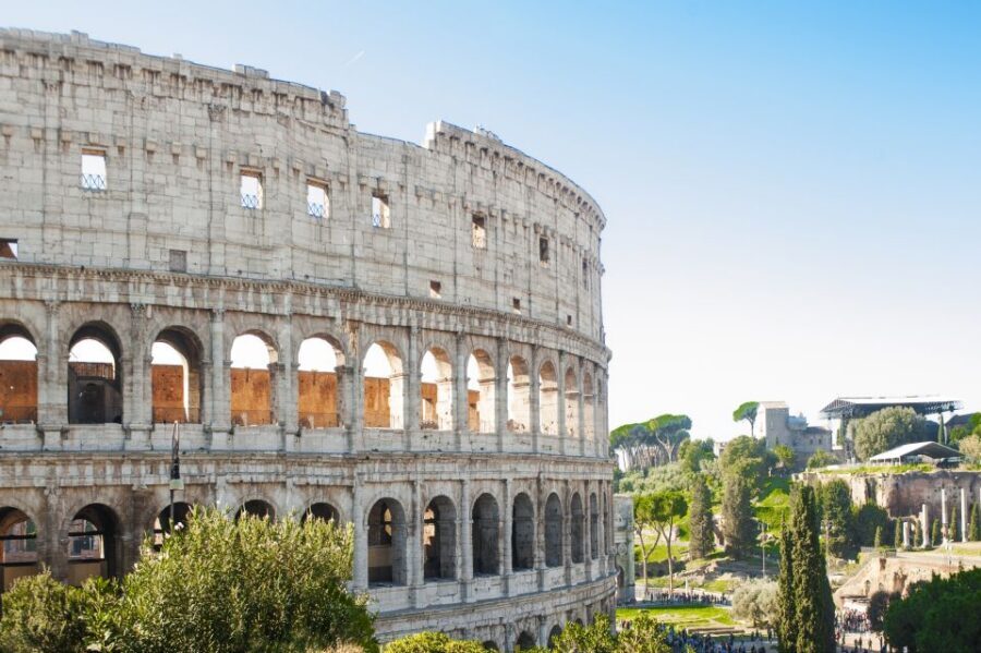 Rome: Colosseum, Roman Forum & Palatine Hill Tour - Starting at Via delle Terme di Tito 93: getting into the flow