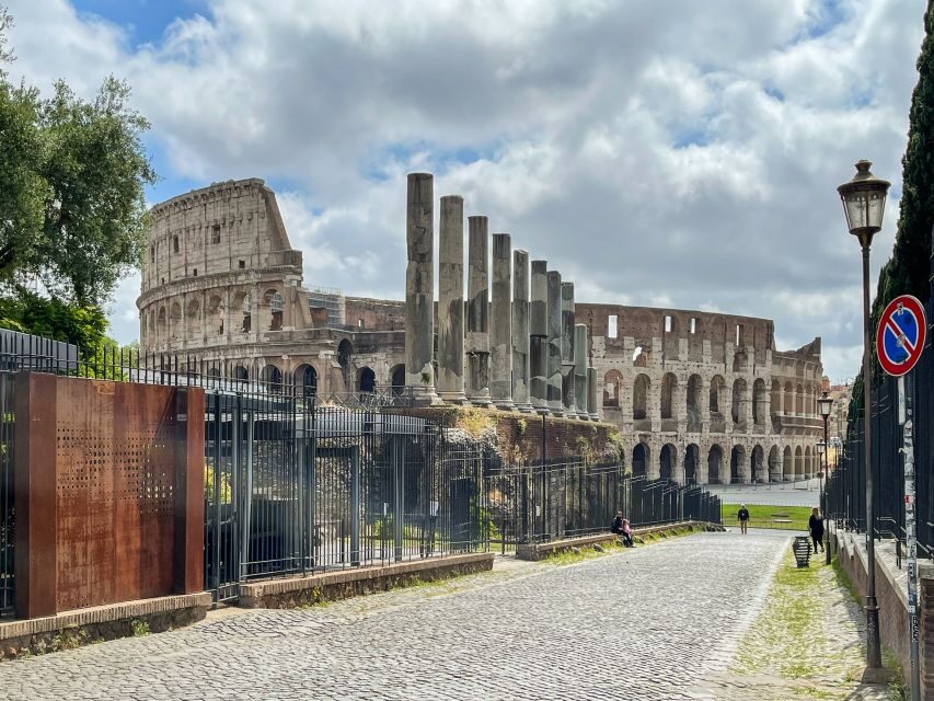 Rome: Colosseum Tour with Access to the Gladiator Arena - Arena Floor Time: The Libitina Gate and the Gladiator Footsteps