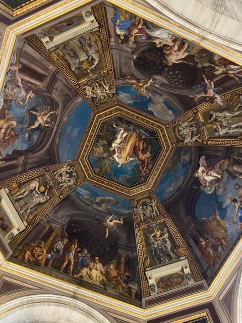 Rome: Escorted Entrance to the Vatican Museum - Getting through security and actually arriving on time
