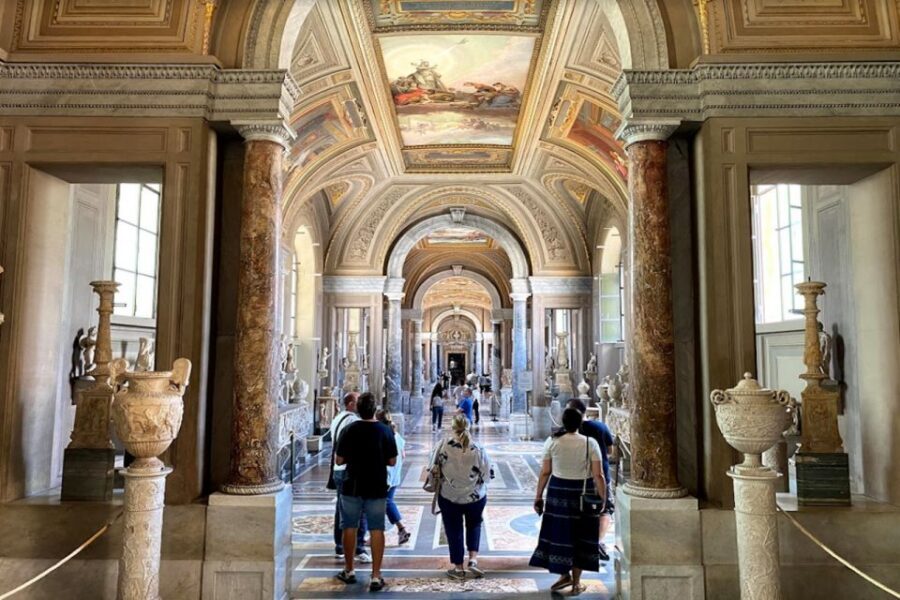 Rome: Express Early Morning Sistine Chapel Small Group Tour - Key highlights at a glance