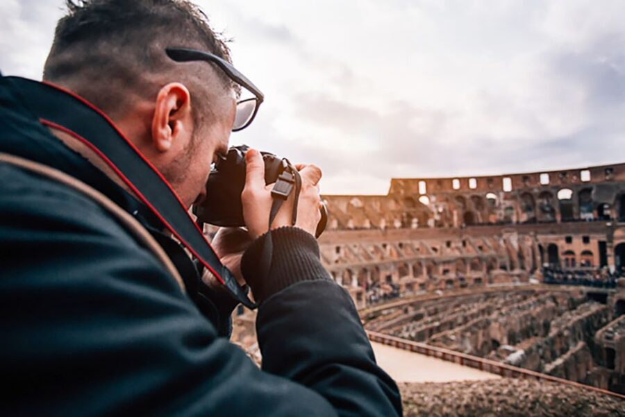 Rome: Guided Tour of Colosseum, Roman Forum & Palatine Hill - What the guide actually adds at these sites