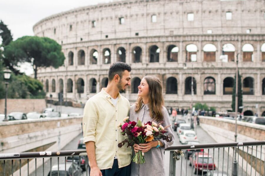 Rome: Personalized Photoshoot outside the Colosseum - Where you meet and how the session flows near the Roman Forum