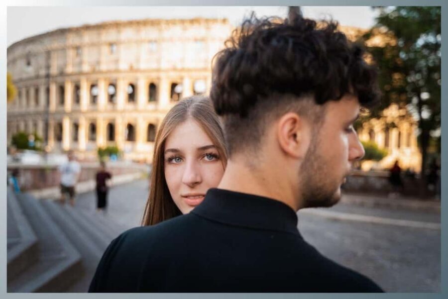 Rome: Romantic Couple Photoshoot Experience at the Colosseum - What’s included vs. what you’ll handle yourself