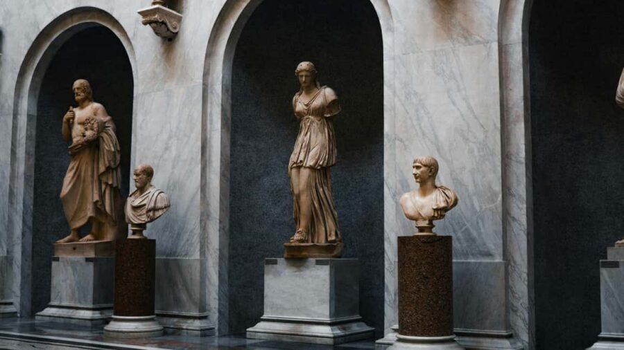 Rome: Sistine Chapel and Vatican Museums Tickets - Gallery of Tapestries: Color and Craft Without Needing to Guess