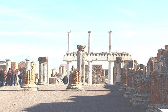 Rome to Pompeii & Positano Day Trip with Hotel Pick Up & Skip The Line Tickets - Positano’s 1-Hour Stop: Santa Maria Assunta and Free Time