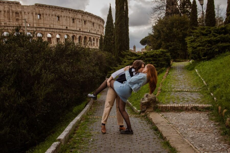 Rome: Unforgettable Photoshoot Experience in Colosseum - The Colosseum Photo Stop: Posing, Angles, and Crowd Control