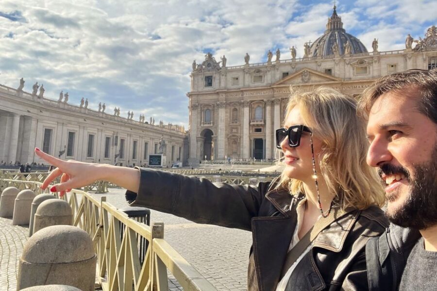 Rome: Vatican and Sistine Chapel Skip-the-Line Entry & Tour - Sistine Chapel: how the guide helps you read Michelangelo