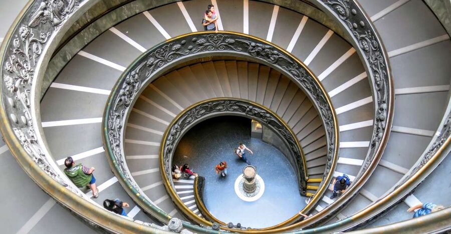 Rome: Vatican Museums and Sistine Chapel Tour - Gallery of Tapestries and the Gallery of Maps: Two Ways the Vatican Persuades You