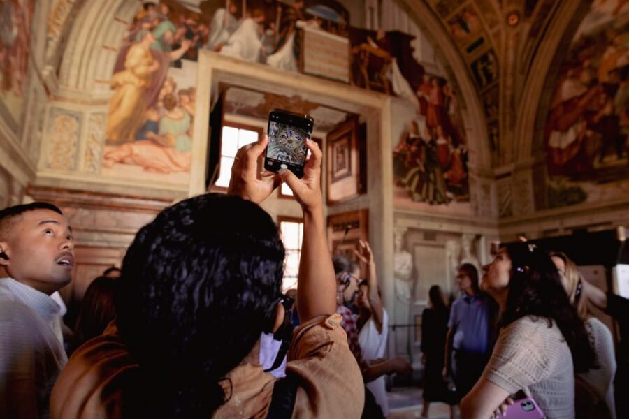 Rome: Vatican Museums & Sistine Chapel Private Evening Tour - Why the Vatican feels different after dark