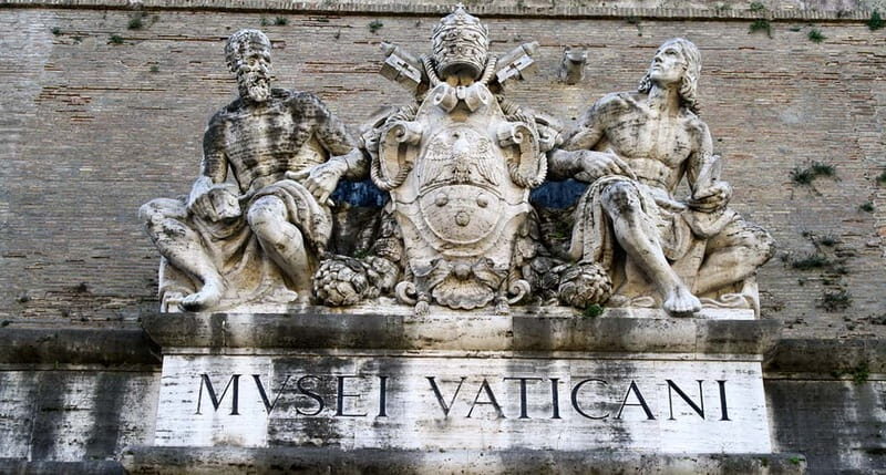 Rome: Vatican, Sistine & St. Peter's Fast Track Private Tour - Starting at Viale Vaticano: meeting point, dress code, and getting in smoothly