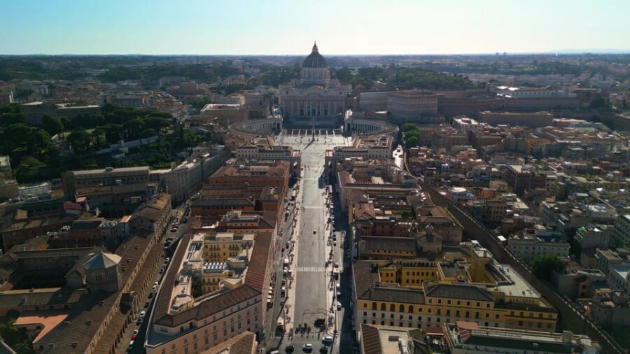 Rome: Walking Tour with Hosted Access to Vatican - What to bring (and what to leave at home)