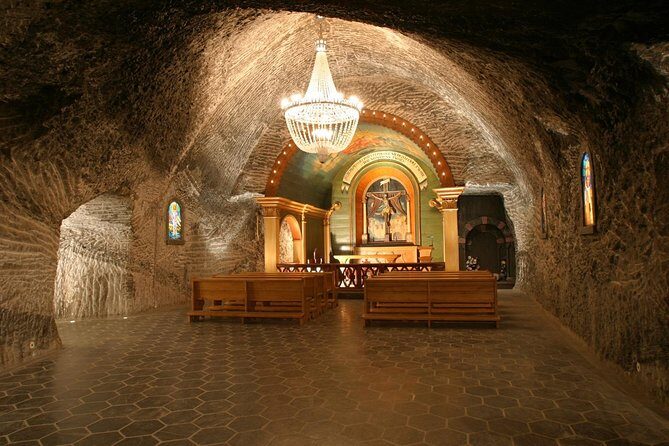 Salt Mine in Wieliczka with private transport, tour from Krakow - 360 steps down and a ~2.5-hour guided underground circuit