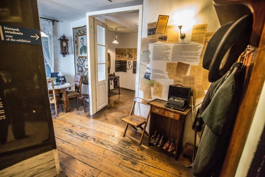 Schindler's Factory + Ghetto in Krakow and Wieliczka Tour - What to Bring (and What to Avoid) for a Smooth Day