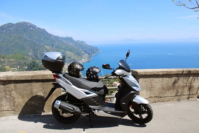 Scooter rental on the Amalfi Coast - Scooter Pickup in Ravello: Getting Rolling at 10:00