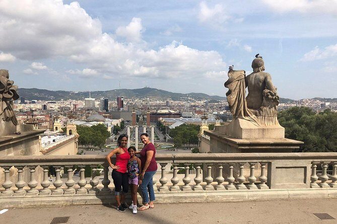 Semi-Private Barcelona Tour Gothic, Sagrada Familia & Park Guell - Montjuïc viewpoints: the efficient way to see a lot without rushing your feet