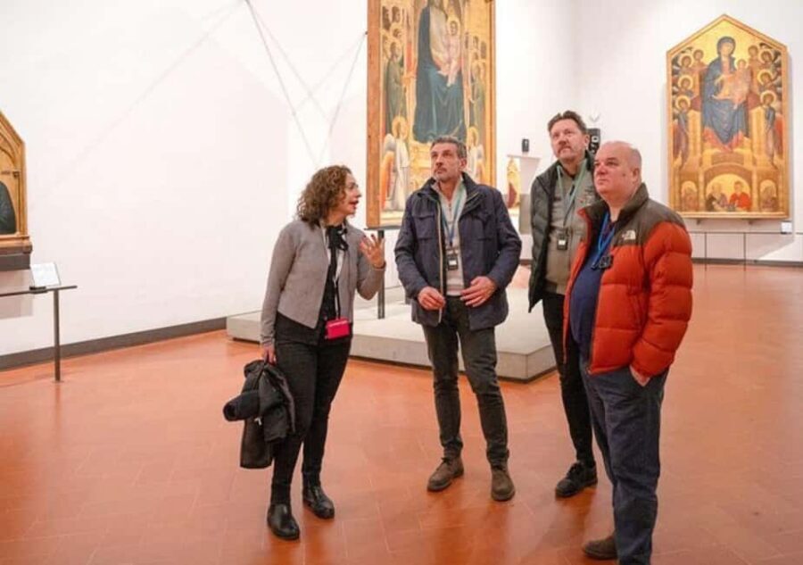 Semi Private Uffizi Gallery Guided Tour in Florence - Michelangelo and the Panel Painting Detail You May Miss Alone