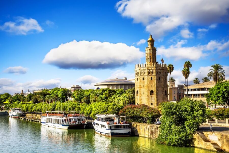 Seville: Alcázar Guided Palace Tour with Priority Access - Key points I’d plan around