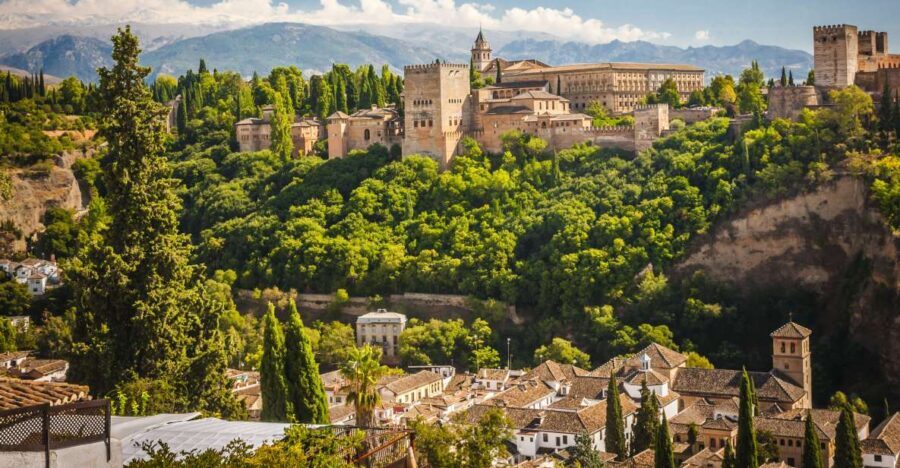 Seville: Alhambra Day Trip with Guide & Nasrid Palaces Entry - Tour pace, group logistics, and what to pack
