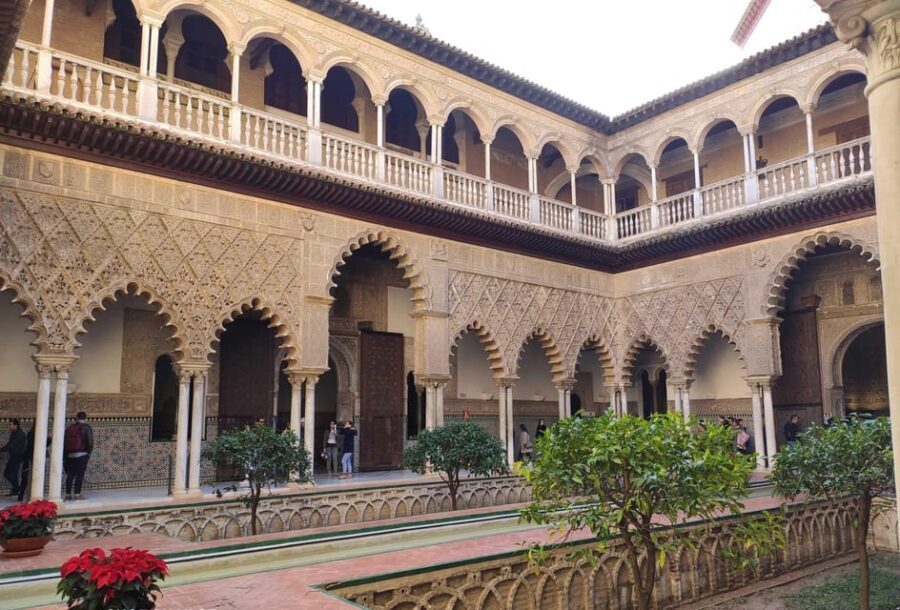 Seville: Cathedral & Alcázar Guided Tour with River Cruise - Money vs. Friction: When This Package Works Best