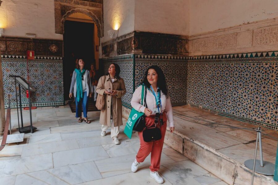 Seville: Guided Walking Tour with Alcazar & Cathedral Access - Seville Cathedral: stepping into the largest Gothic interior