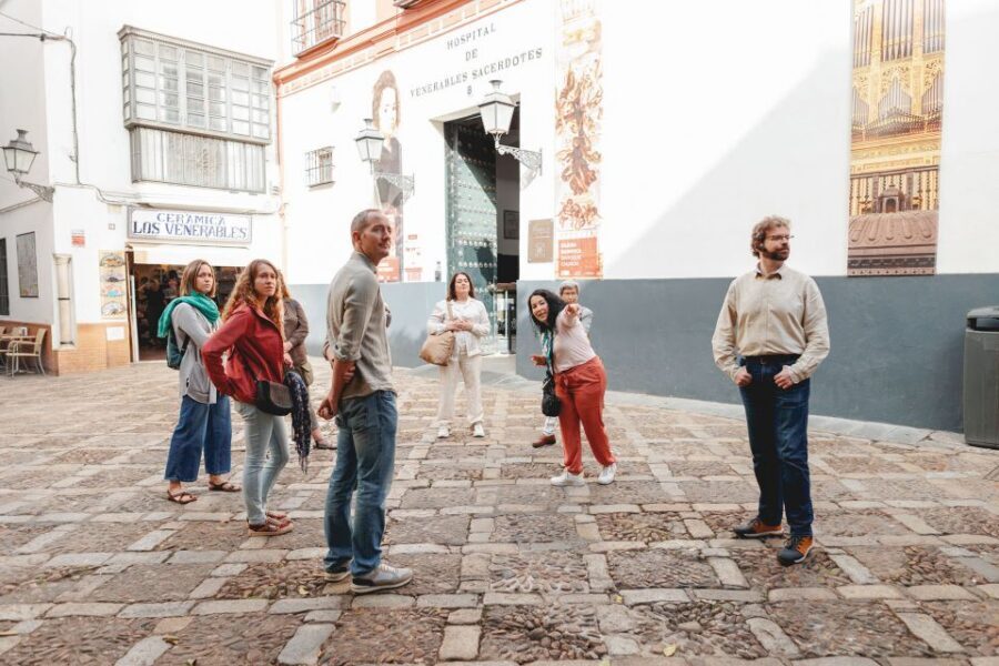 Seville: Guided Walking Tour with Alcazar & Cathedral Access - How this tour sets you up for a smarter afternoon