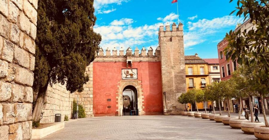 Seville: Skip-the-Line Royal Alcázar Guided Tour - What You Actually See at the Royal Alcázar