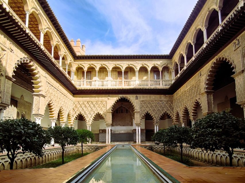 Seville: Small-Group Alcázar Guided Tour & Entry Ticket - Why the Alcázar works better with a guide than on your own