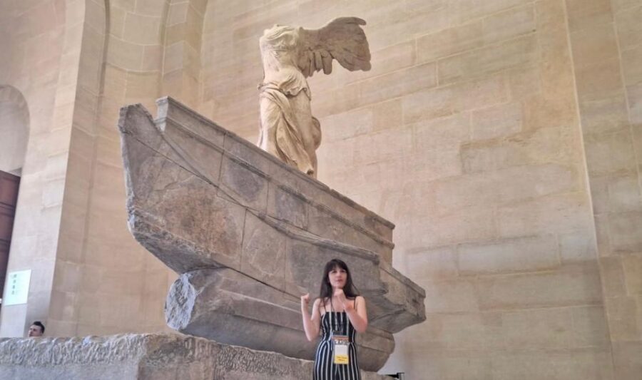 Skip-the-Line Louvre Museum Tour with Artist - Louvre Pyramid start: where the tour gains speed