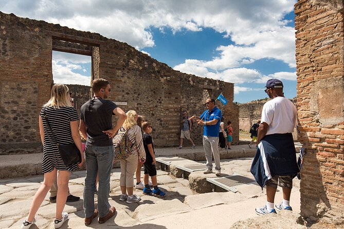 Skip the Line: Pompeii Express Small Group Guided Tour - The 2-hour walking tour: Forum, baths, gymnasium, and street views