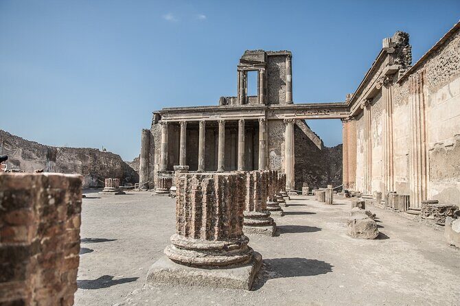 Skip the Line Pompeii Guided Tour from Sorrento - The Basilica: justice and commerce under one roof