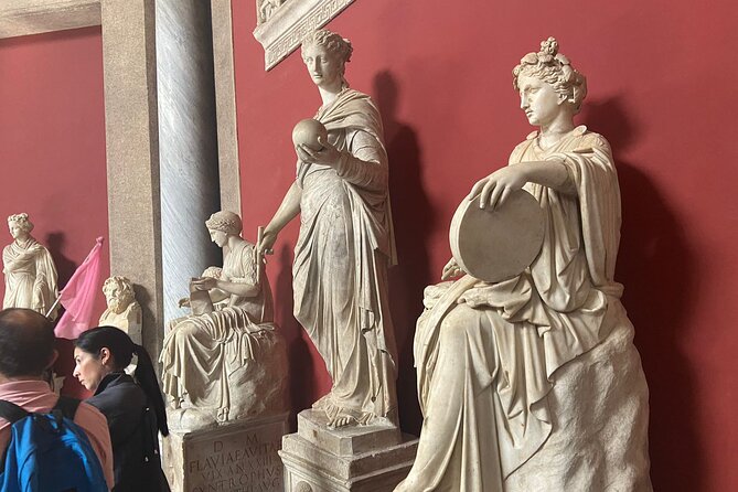 Skip the Line Vatican Tour and Sistine Chapel - Sistine Chapel in 1 Hour 25: Michelangelo Stories and Photo Pressure