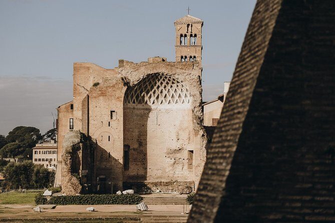 Small-Group Colosseum Tour with Roman Forum & Palatine Hill - Palatine Hill: Romulus and Remus plus the view from the power center