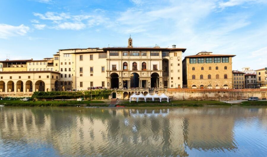 Small-Group: Uffizi & walking tour of Florence skip the line - Key points before you go