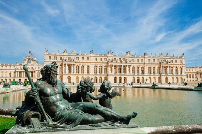 Small Group VIP Versailles Bike Tour from Paris with King's Apartments Access - Why Versailles feels different from the saddle