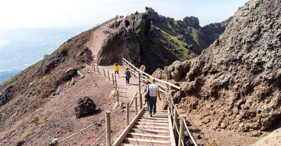 Sorrento: Vesuvius Day Trip with Entry and Lunch - From Lauro Square to Vesuvius: timing, meeting point, and the ride