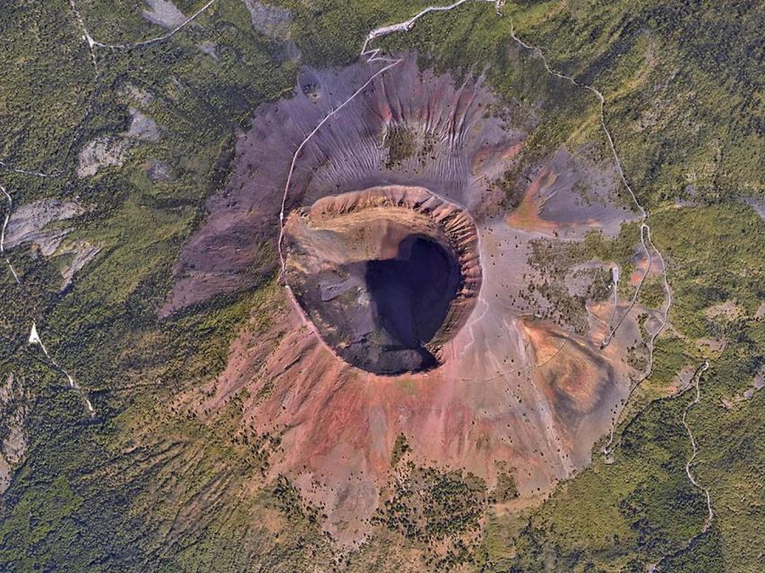 Sorrento: Vesuvius Day Trip with Entry and Lunch - What Vesuvius gives you: views, crater atmosphere, and the working slopes