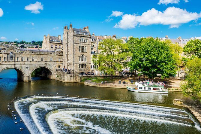 Stonehenge and Bath Day Guided Tour from London - Bath’s Georgian highlights: Royal Crescent and Bath Abbey