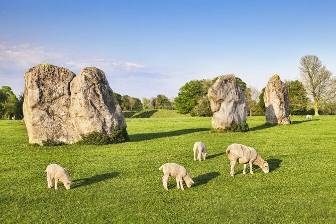 Stonehenge & the Cotswolds Including Admission from Bath - Lacock’s film-street village and the Abbey choice