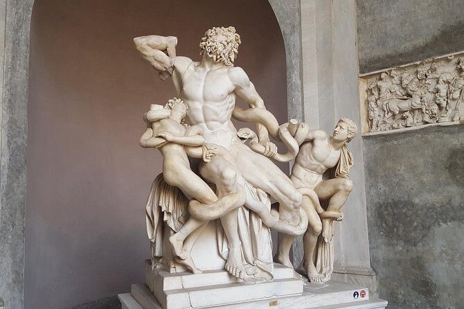 The Best of Rome in a Full-Day Tour: Vatican and Colosseum guided tours - Palatine Hill and the Roman Forum: short stops with big payoffs