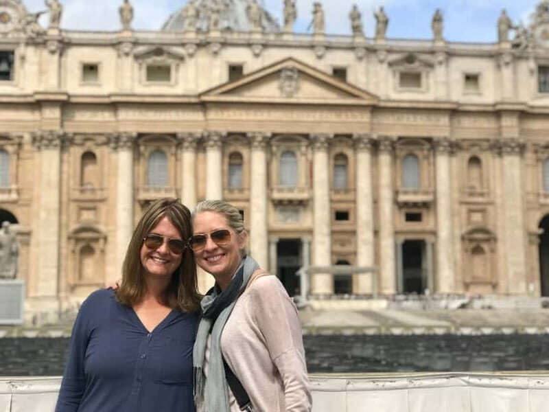 Top to Bottom Saint Peter's Basilica Tour with Dome Climb - Meeting at Mondo Cattolico: find the sign, then relax