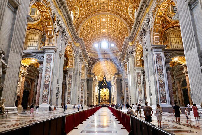 Tour of St Peter's Basilica with Dome Climb and Grottoes - Inside St. Peter’s Basilica: the route that turns a huge church into a story