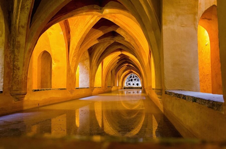 Tour of the Alcazar of Seville - Meet at Calle Hernando Colón: what your 90 minutes really look like
