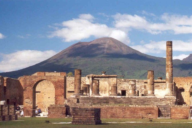 Transfer from Pompeii to Naples or viceversa - What you do before you ride: choosing the direction and pickup spot
