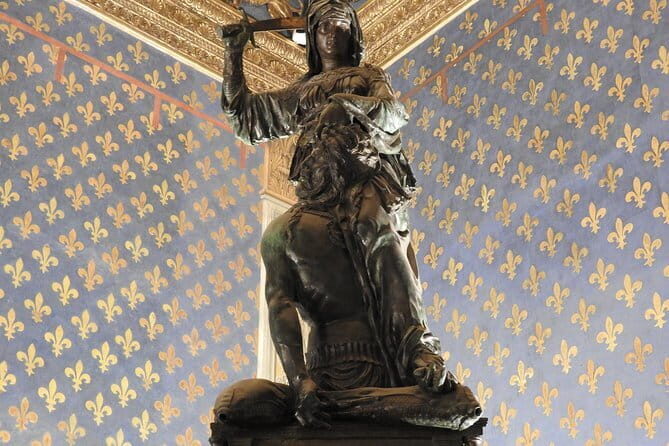 Uffizi and Palazzo Vecchio Combo Private Tour - Palazzo Vecchio in one guided hour: rooms that explain power