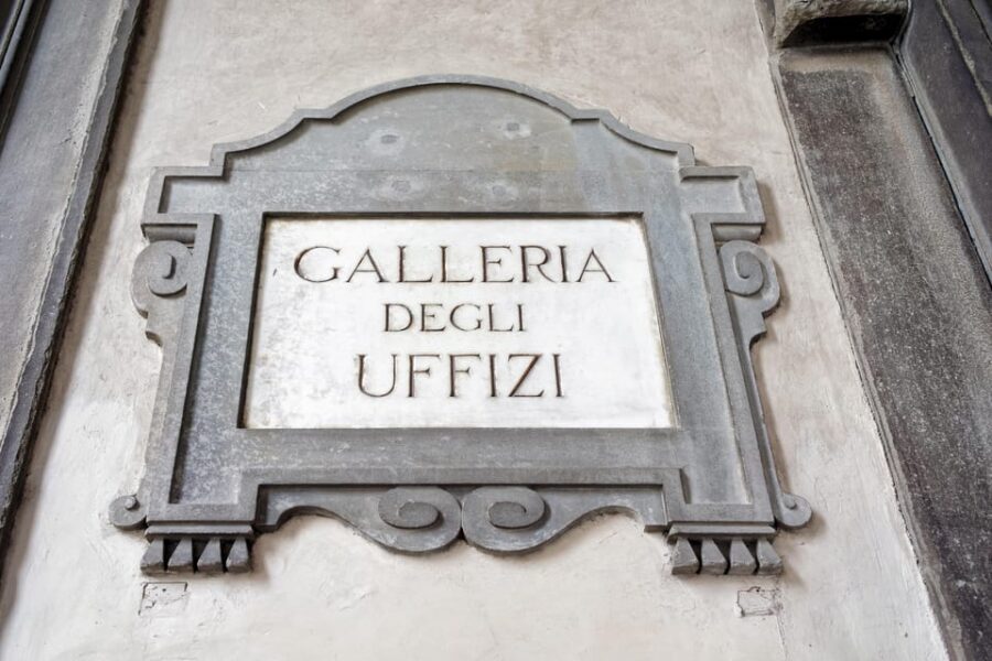 Uffizi Gallery Skip-the-Line Entry with Audio Guide - Renaissance Masterpieces: Plan Around Michelangelo, Leonardo, Raphael, and Botticelli