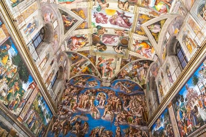 Unveil Vatican Secrets: Museums, Sistine Chapel & Basilica Tour - Cortile del Belvedere: the first taste of Vatican scale