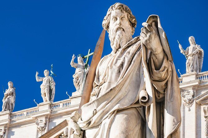 Vatican and Sistine Chapel Guided Tour with Skip-the-Line - Priority entry: Vatican Museums without the queue spiral
