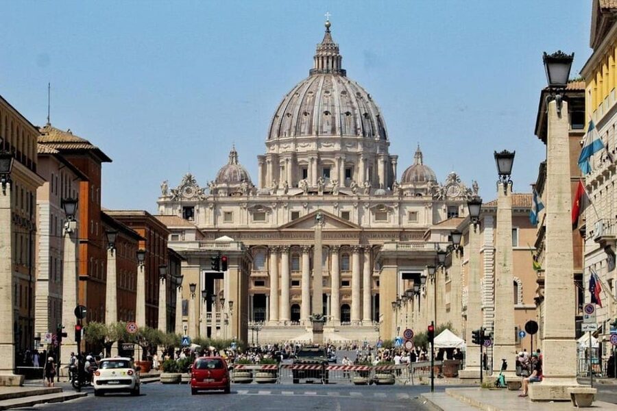 Vatican City: St. Peter's Basilica Walking Tour - Michelangelo’s Pietà: seeing it with the right context