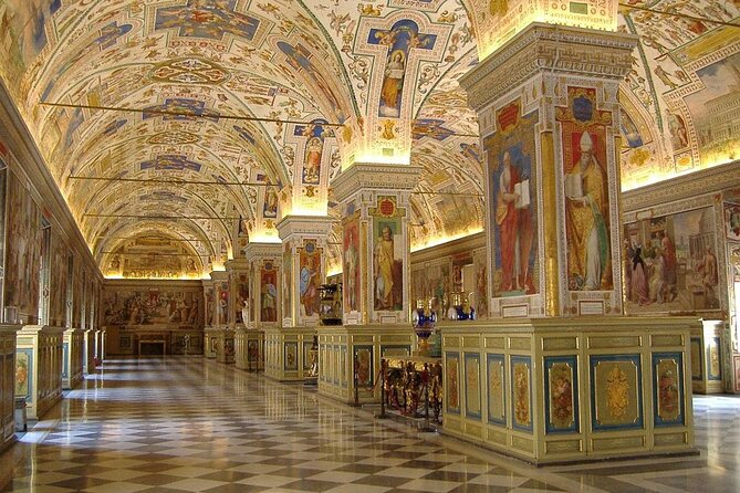 Vatican : Guided Tour Vatican Museums and Sistine Chapel - Sistine Chapel: 15 minutes that can feel like a blink