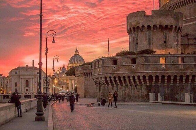 Vatican Guided Tour with Sistine Chapel, Museum's & The Basilica - Vatican Museums: See the Must-Sees Without Getting Stuck